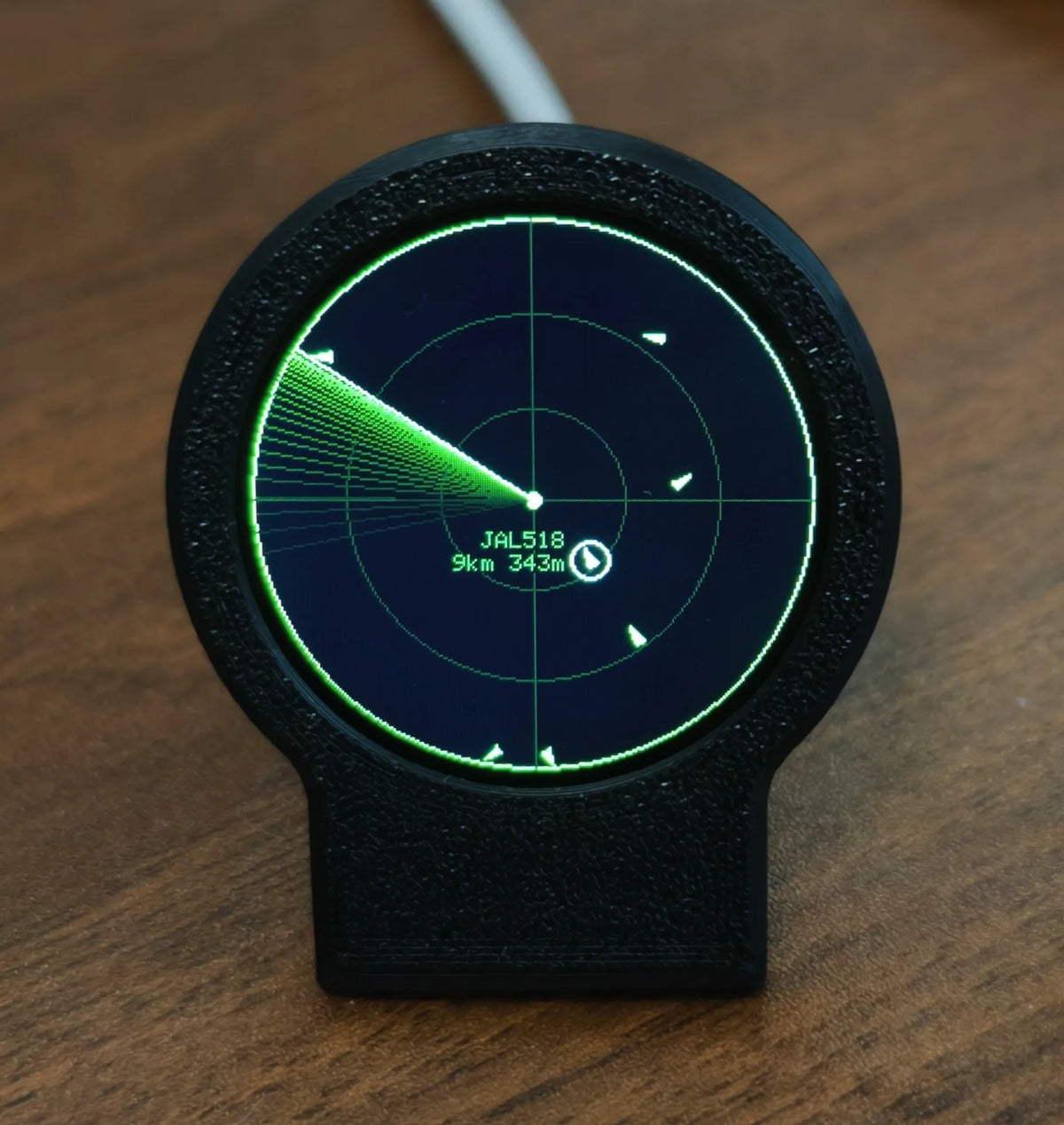 USB-C Deskradar, Live ADS-B Flight Tracker Gadget with Sonar Grid Screen With 3D Printed Case Aviation Desk Decor